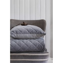 Kosta Linnew&auml;fveri senget�ppe og pude i fl�jl, gr�